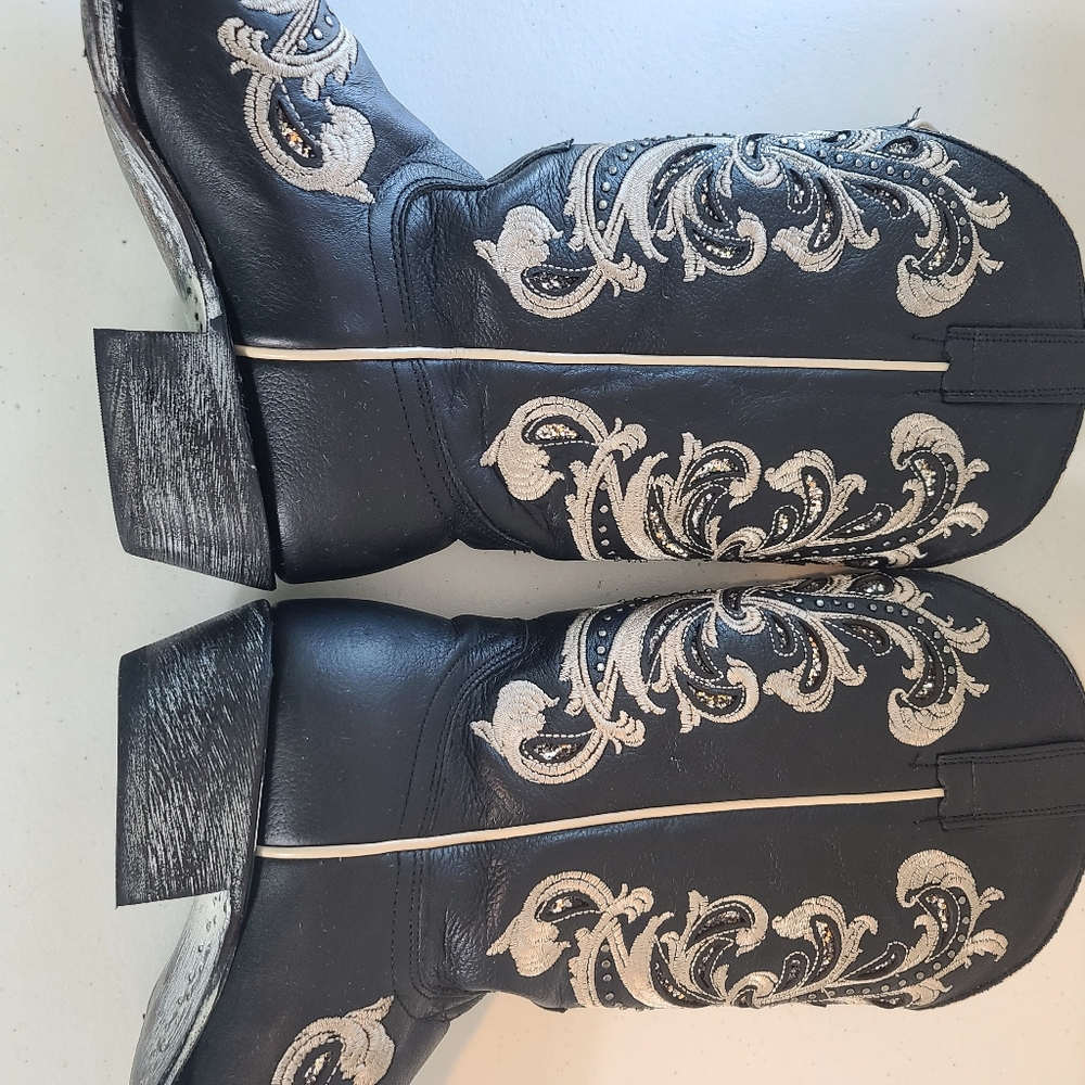 Shyanne Sloan Western Leather Square Toe Embroidered Boots Size 7 - Picture 10 of 14